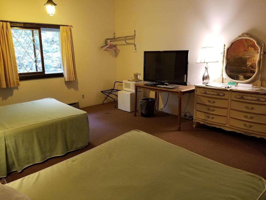 Kancamagus Swift River Inn Albany Oda fotoğraf